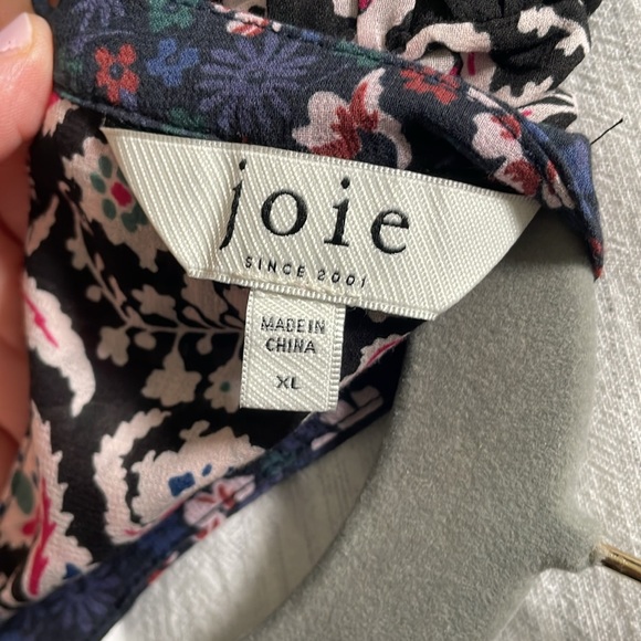 Joie Floral Lace Trim Top (XL) - Picture 5 of 9